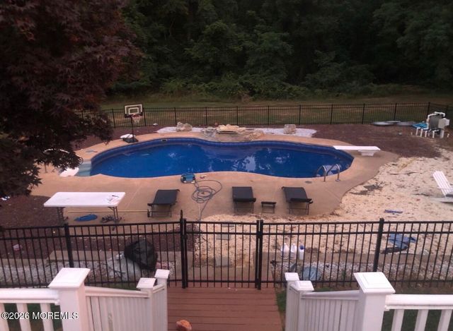 12 Tall Woods Drive, Manalapan, NJ 07726