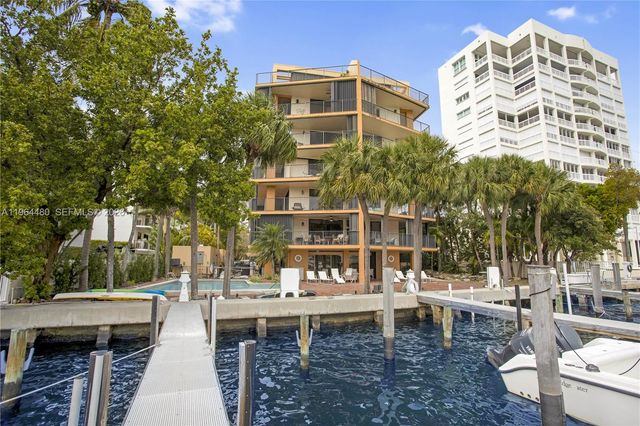 1700 S Bayshore Ln 3A, Coconut Grove, FL 33133