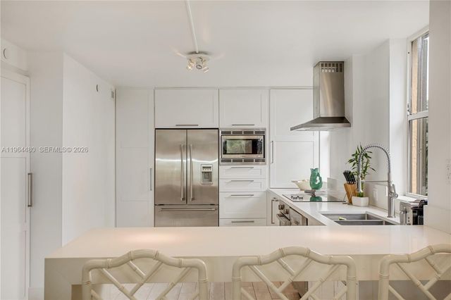 1700 S Bayshore Ln 3A, Coconut Grove, FL 33133