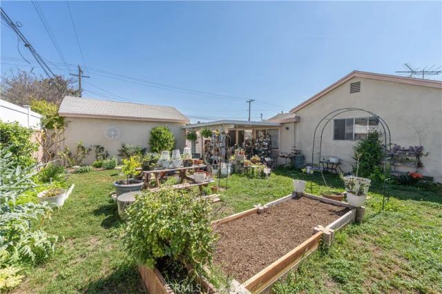 6123 Edgefield Street, Lakewood, CA 90713
