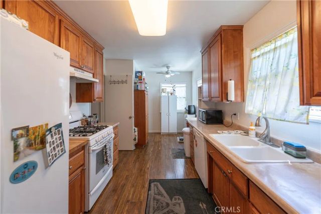 6123 Edgefield Street, Lakewood, CA 90713