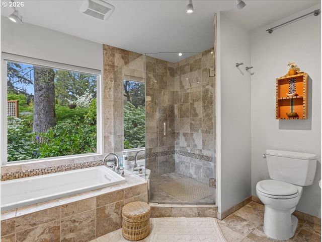 6025 CARMAN Dr, Lake Oswego, OR 97035