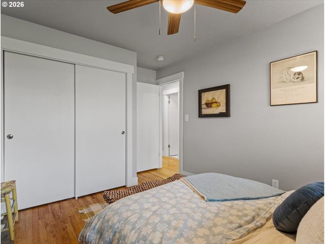 6025 CARMAN Dr, Lake Oswego, OR 97035