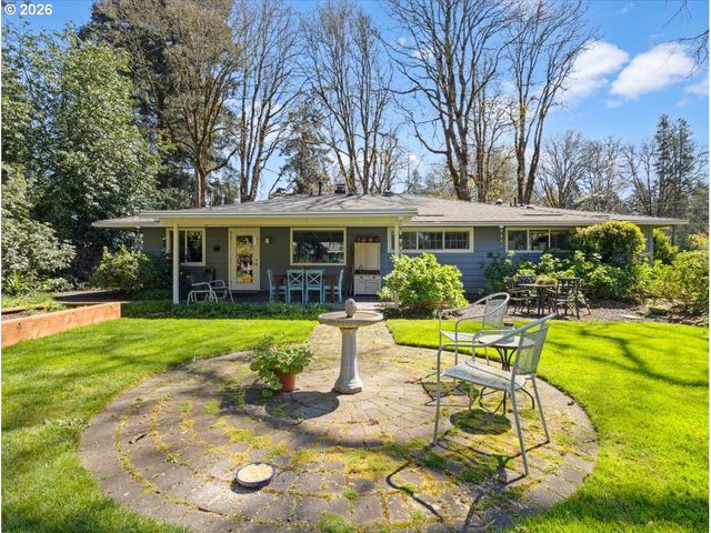 6025 CARMAN Dr, Lake Oswego, OR 97035