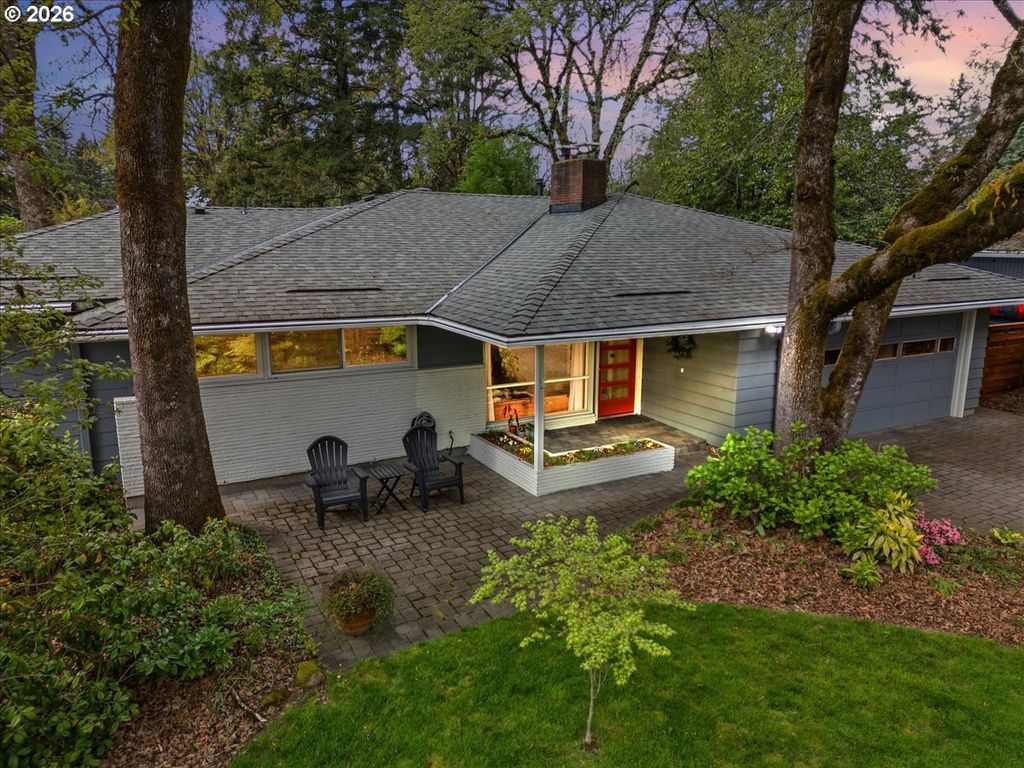 6025 CARMAN Dr, Lake Oswego, OR 97035