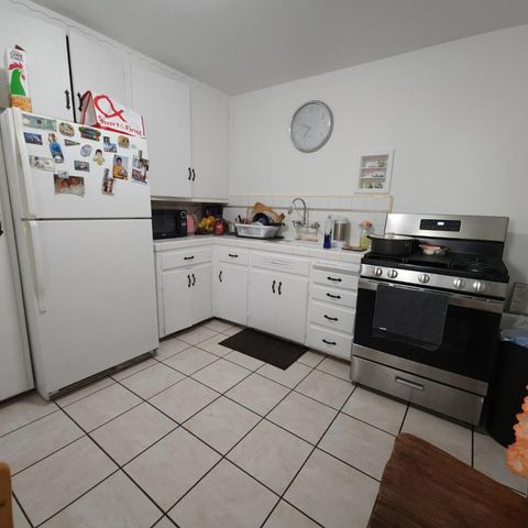 737 Hillside Boulevard, Daly City, CA 94014