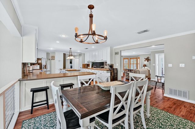 1246 Kiowa Drive W, Lake Kiowa, TX 76240