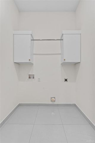 2608 E Conroe Road, Edinburg, TX 78542