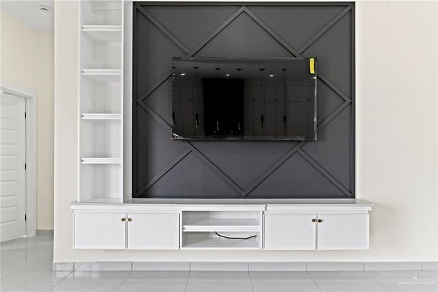 2608 E Conroe Road, Edinburg, TX 78542