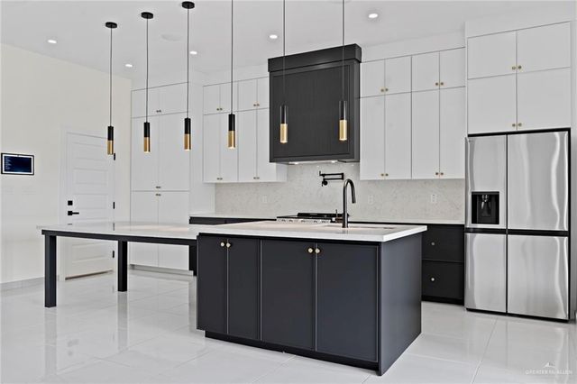 2608 E Conroe Road, Edinburg, TX 78542