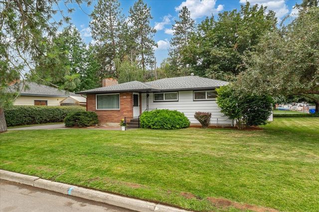 8203 N Hughes Dr, Spokane, WA 99208
