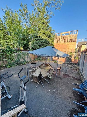 393 Straight Street, Paterson, NJ 07501