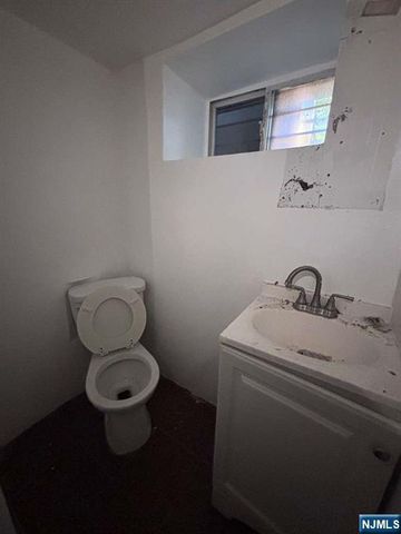393 Straight Street, Paterson, NJ 07501