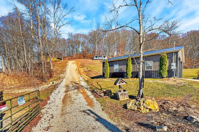 13966 State Route 595, Logan, OH 43138