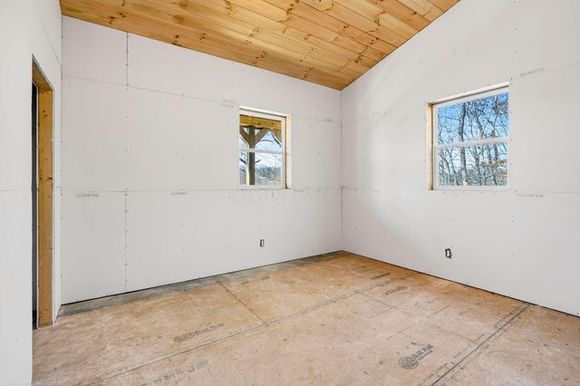 13966 State Route 595, Logan, OH 43138