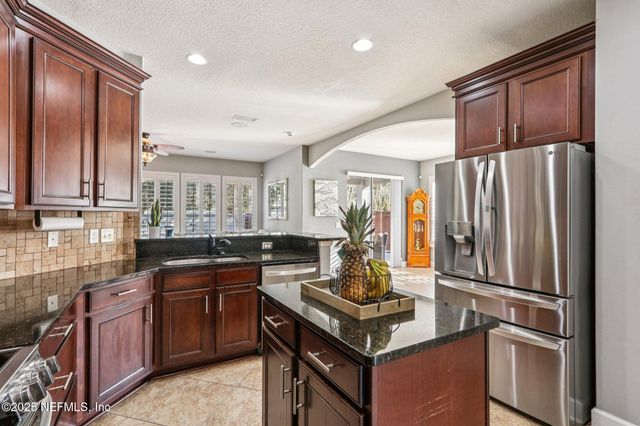 200 HUNTSTON Way, St. Johns, FL 32259