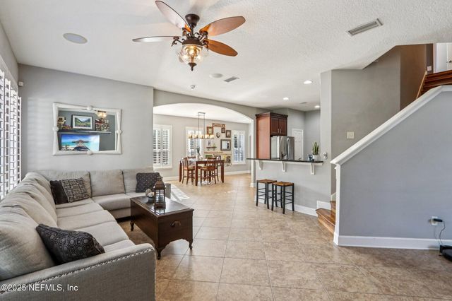 200 HUNTSTON Way, St. Johns, FL 32259