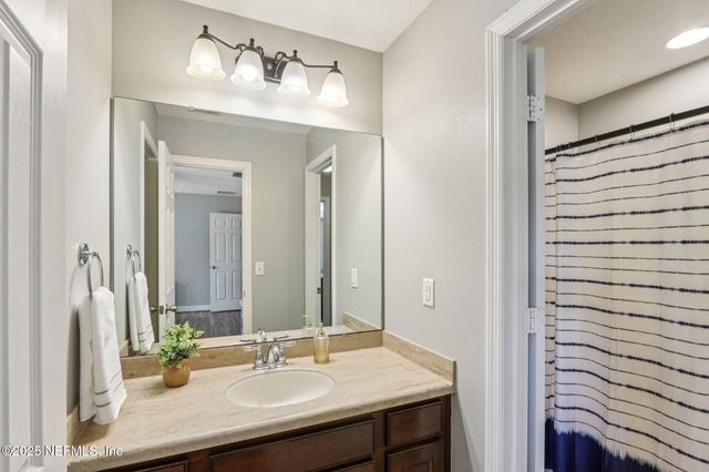 200 HUNTSTON Way, St. Johns, FL 32259