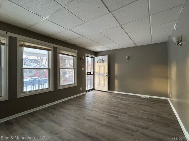 12890 Sussex Street, Detroit, MI 48227