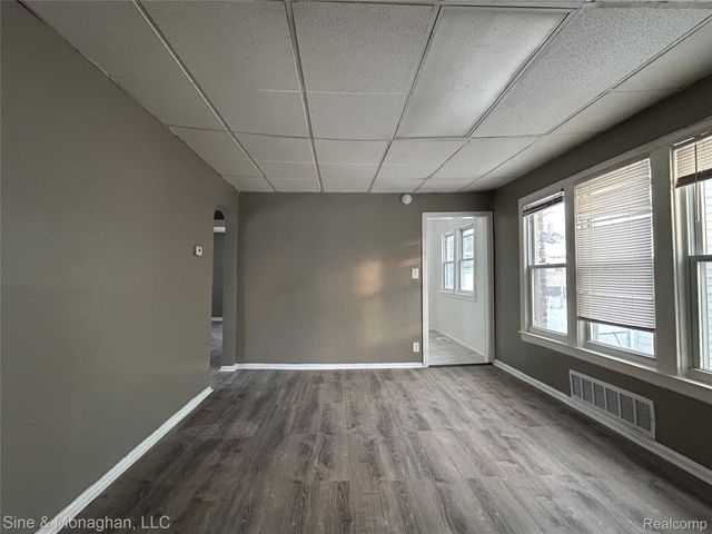 12890 Sussex Street, Detroit, MI 48227