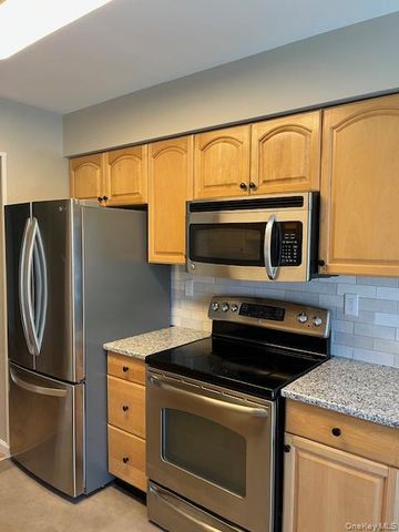 110 Sierra Vista Lane, Valley Cottage, NY 10989