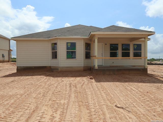 17415 Elder Walnut Drive, Elmendorf, TX 78112