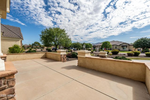 2670 E VALLEJO Court, Gilbert, AZ 85298