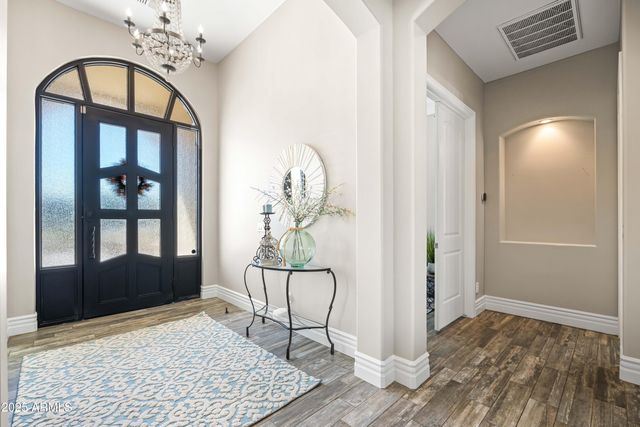 2670 E VALLEJO Court, Gilbert, AZ 85298