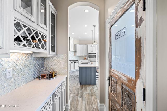 2670 E VALLEJO Court, Gilbert, AZ 85298