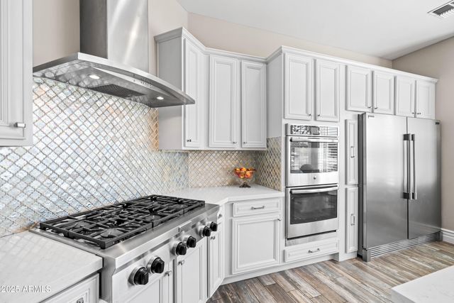 2670 E VALLEJO Court, Gilbert, AZ 85298