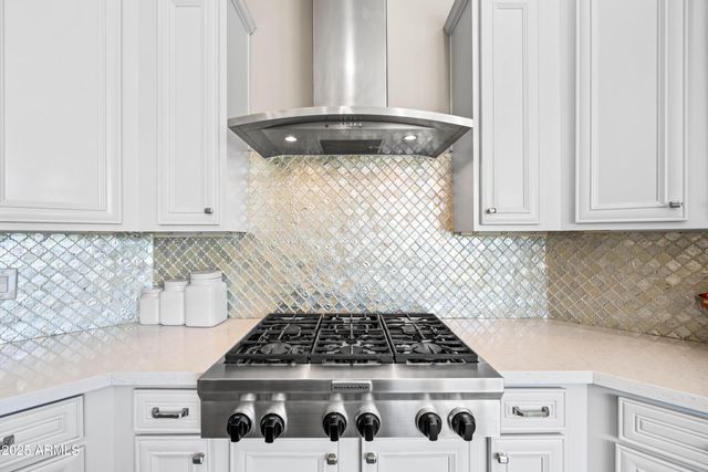 2670 E VALLEJO Court, Gilbert, AZ 85298