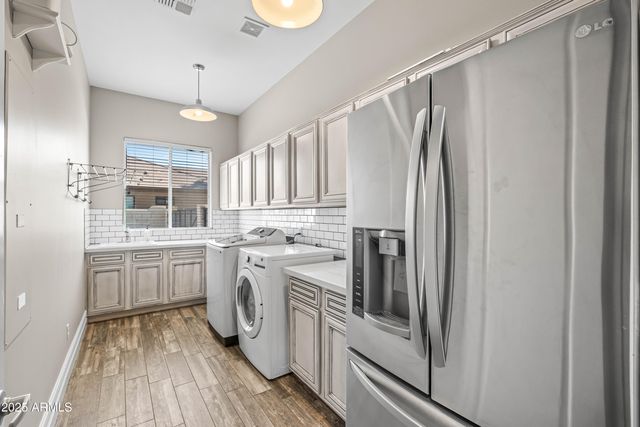 2670 E VALLEJO Court, Gilbert, AZ 85298