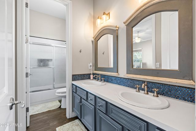 2670 E VALLEJO Court, Gilbert, AZ 85298