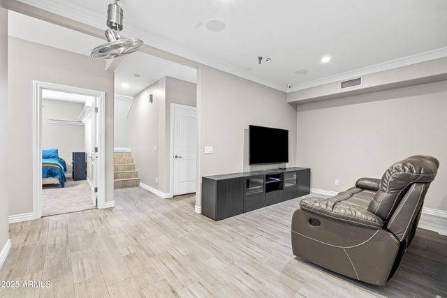 2670 E VALLEJO Court, Gilbert, AZ 85298