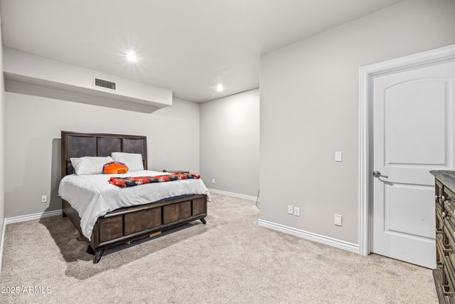 2670 E VALLEJO Court, Gilbert, AZ 85298