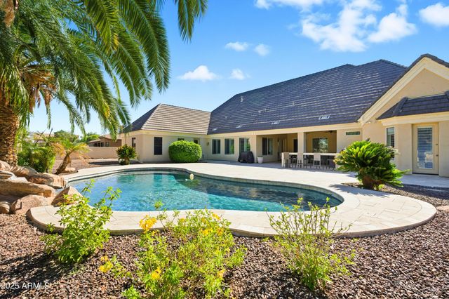 2670 E VALLEJO Court, Gilbert, AZ 85298