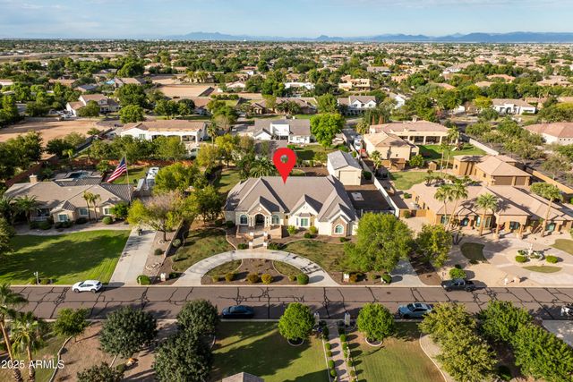 2670 E VALLEJO Court, Gilbert, AZ 85298