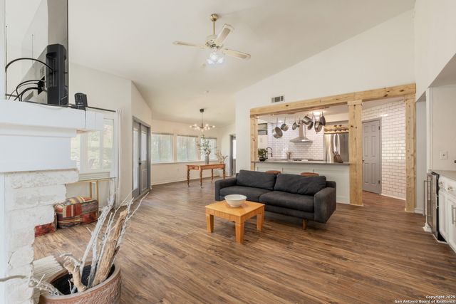 16531 Hunting Glen, San Antonio, TX 78247