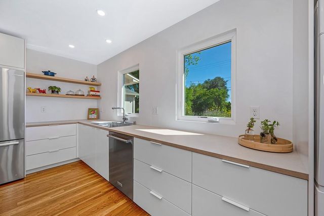 7208 Falcon Rd, Fair Oaks, CA 95628