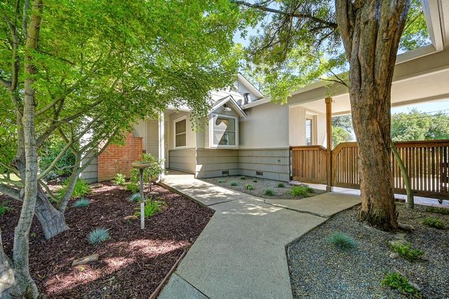 7208 Falcon Rd, Fair Oaks, CA 95628