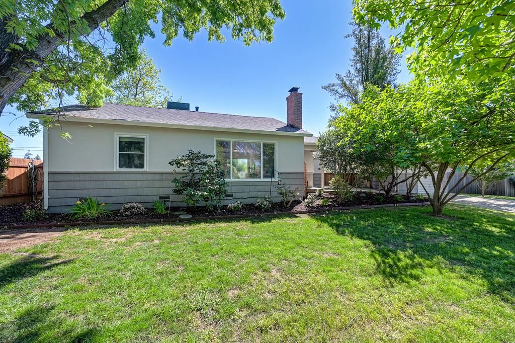 7208 Falcon Rd, Fair Oaks, CA 95628