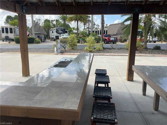 5235 Pineland Daisy TRL, Fort Myers, FL 33905