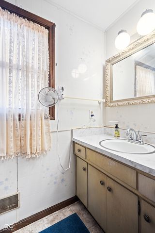 1307 Garnet Drive, Anderson, IN 46011