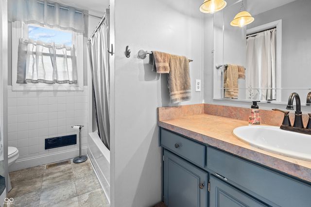 1307 Garnet Drive, Anderson, IN 46011