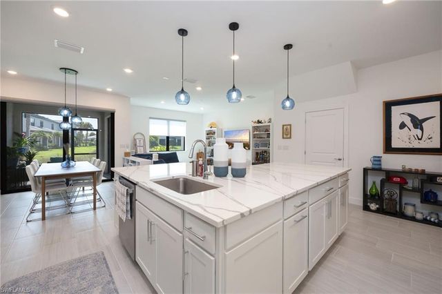 4295 Sonoma Oaks CIR, Naples, FL 34119
