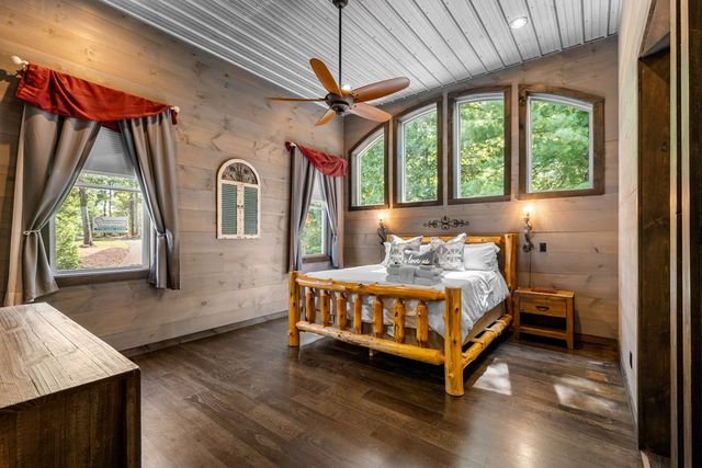 94 Rome Point, Blue Ridge, GA 30513
