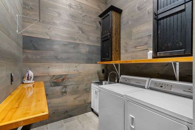 94 Rome Point, Blue Ridge, GA 30513