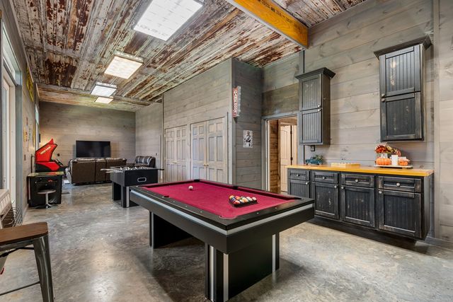 94 Rome Point, Blue Ridge, GA 30513