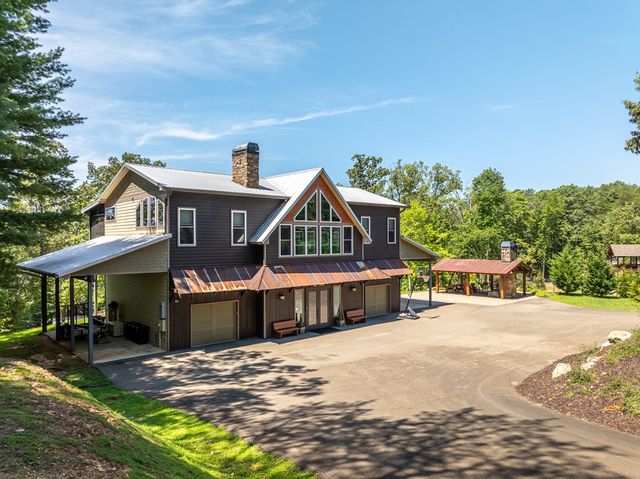 94 Rome Point, Blue Ridge, GA 30513