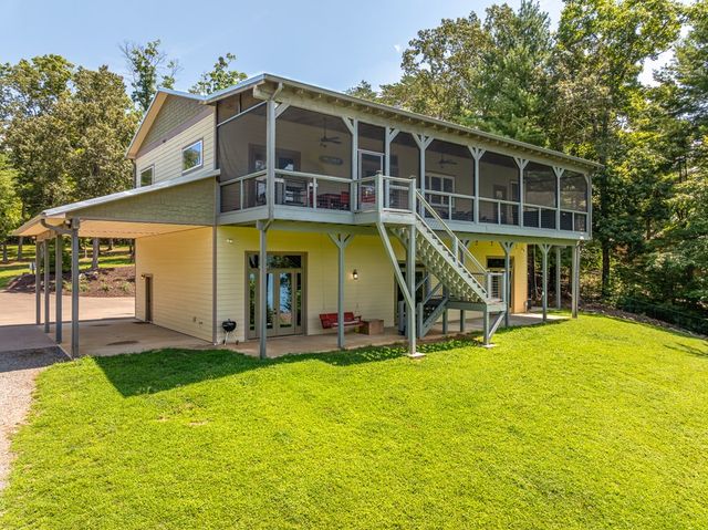 94 Rome Point, Blue Ridge, GA 30513